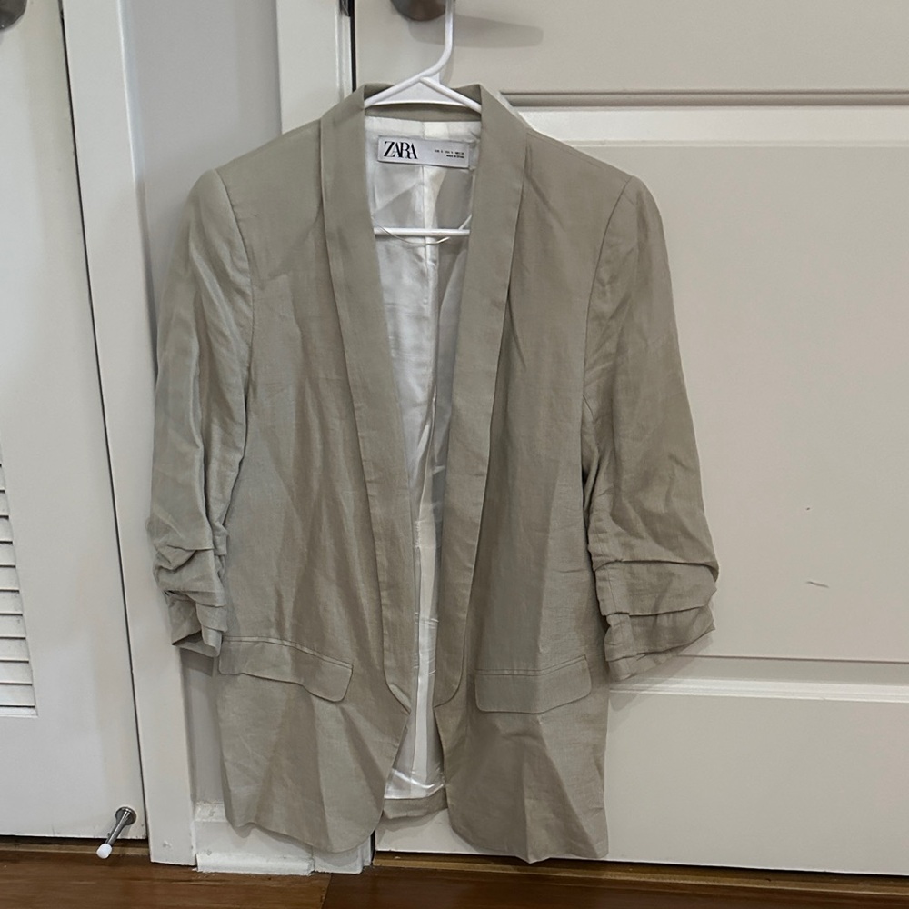 Zara Women's Beige Blazer